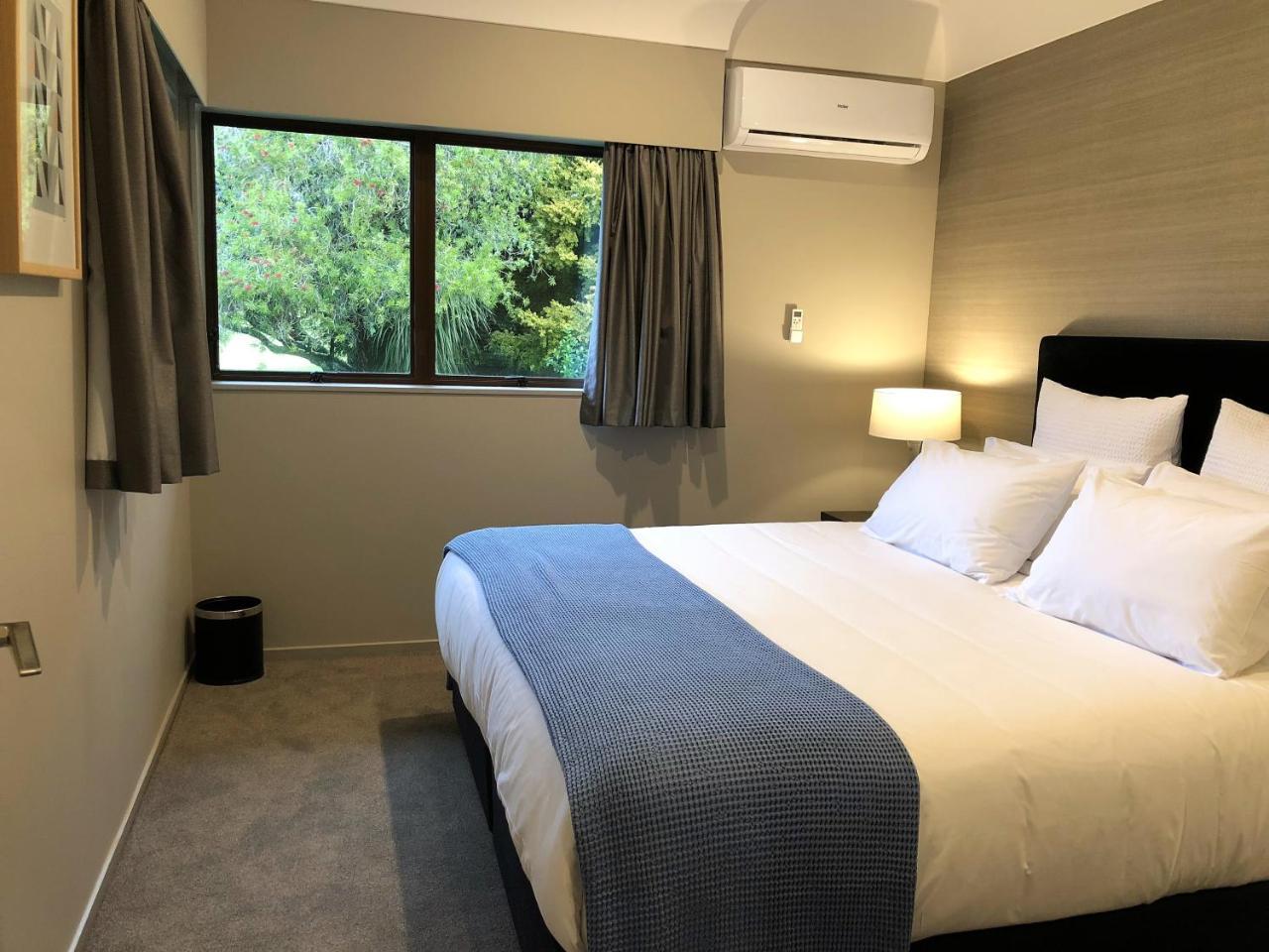 Luxury K-Lodge With Golf Course View-Rotorua Bagian luar foto