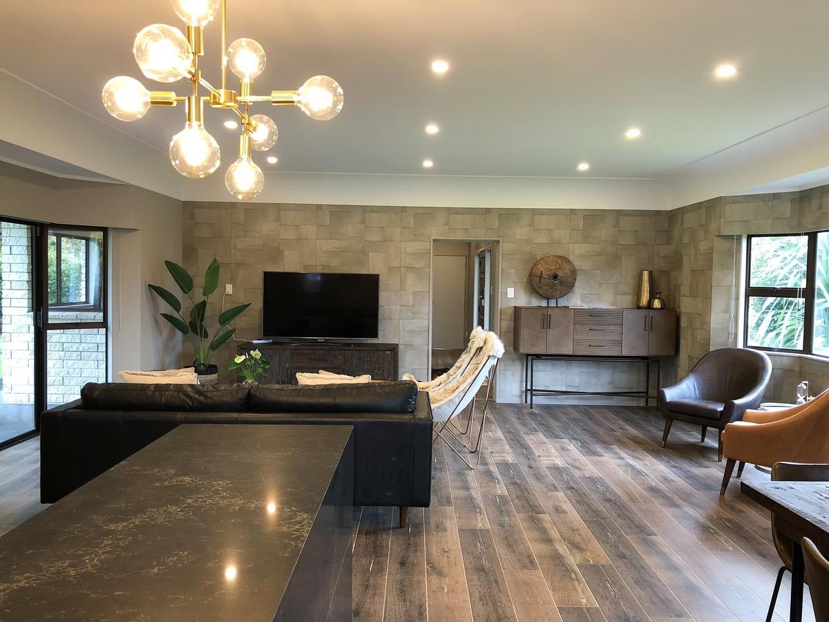 Luxury K-Lodge With Golf Course View-Rotorua Bagian luar foto