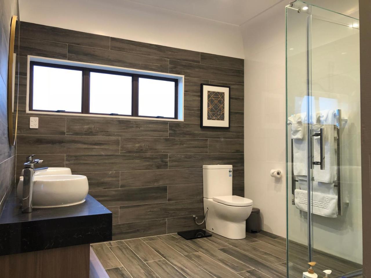 Luxury K-Lodge With Golf Course View-Rotorua Bagian luar foto